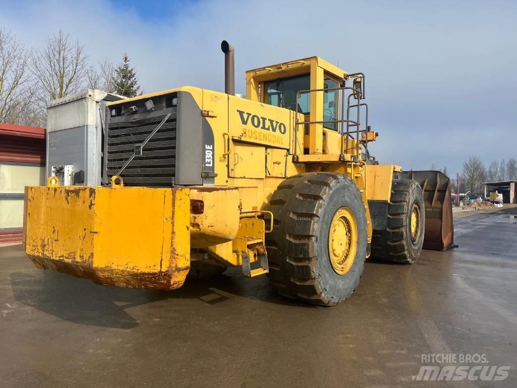 Volvo L 330 E Kolesové nakladače