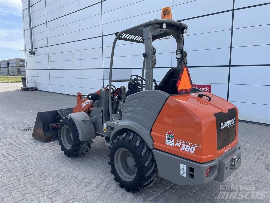 Weycor AR380 Agrar Viacúčelové nakladače
