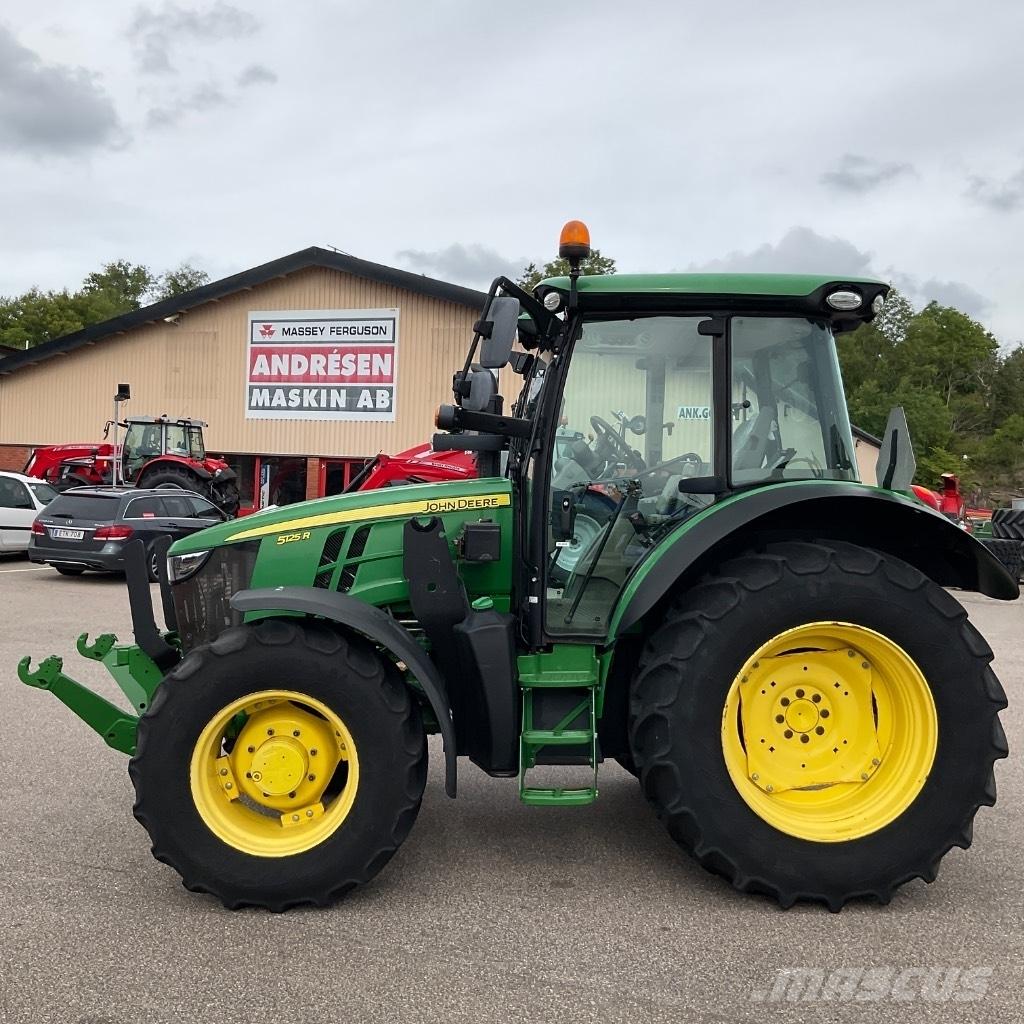 John Deere 5125R Traktory