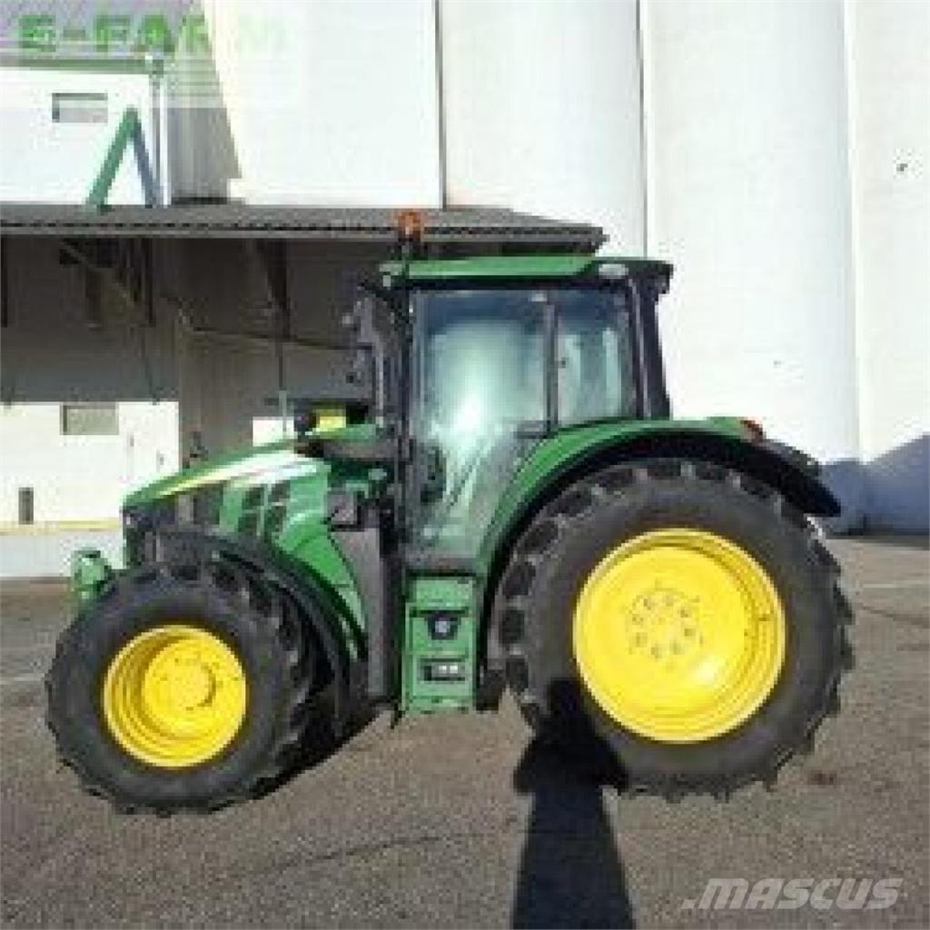 John Deere 6090M Traktory
