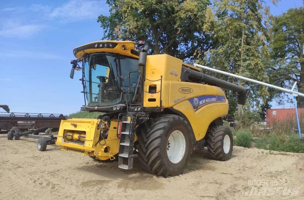 New Holland CR 8.90 Kombinované zberacie stroje