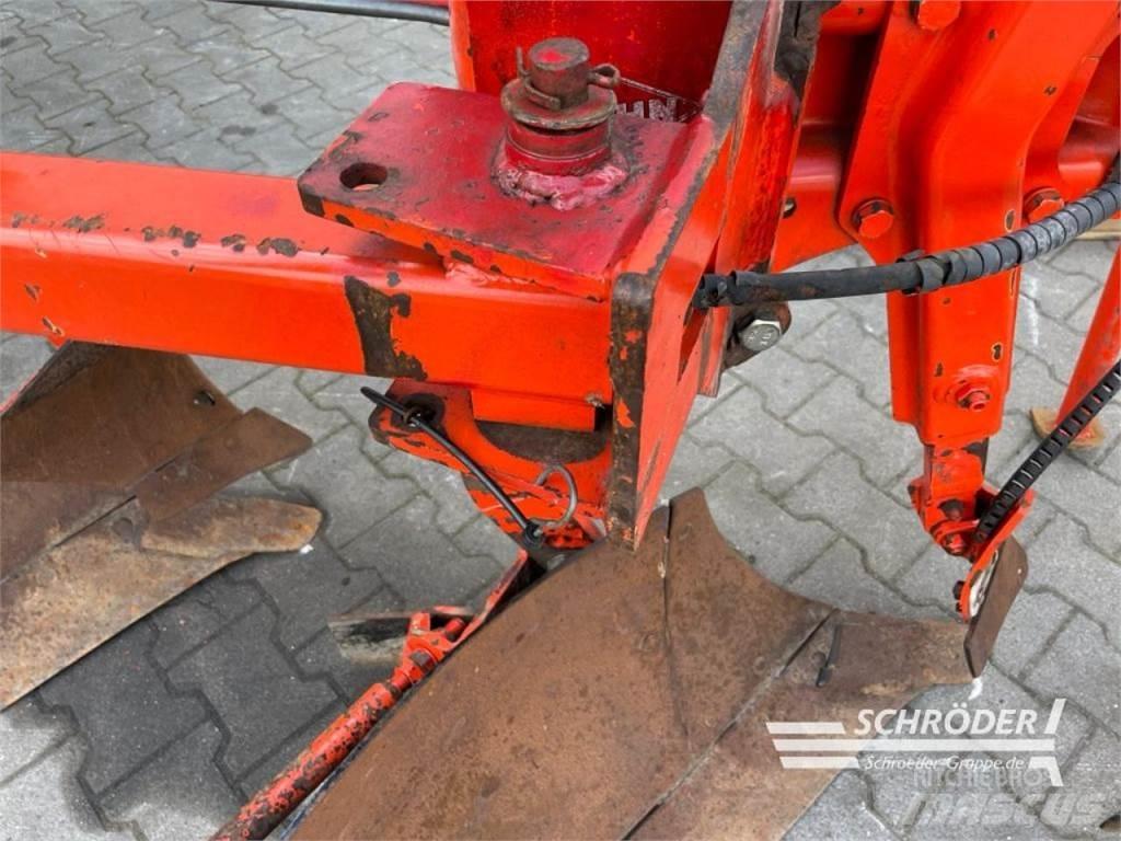 Kuhn MULTI 12 Dvojstranné pluhy