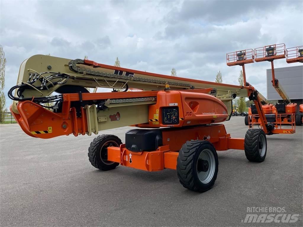 JLG 1250AJP Kĺbové plošiny