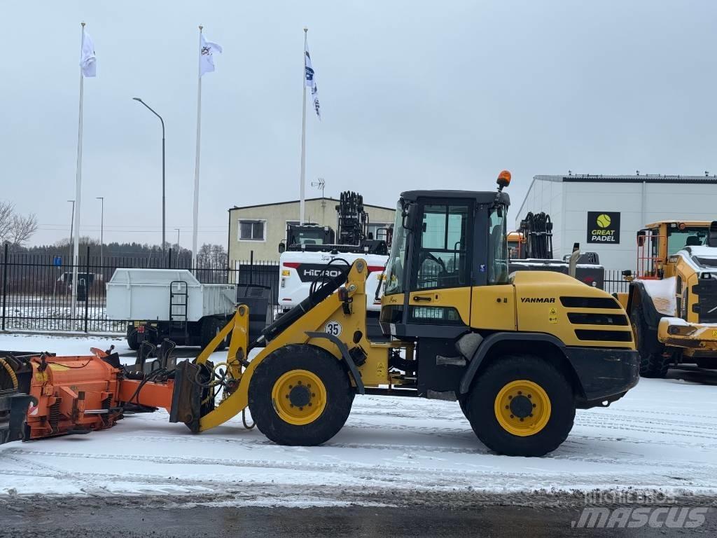 Yanmar V 120 Kolesové nakladače