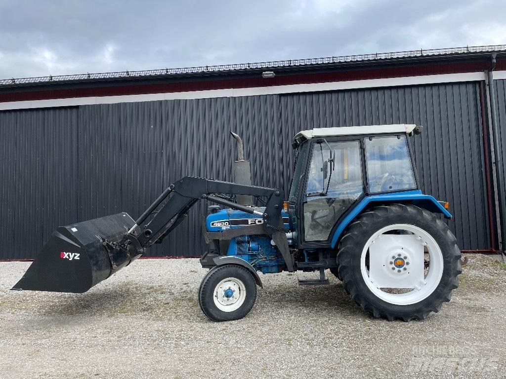 Ford 4830 Traktory