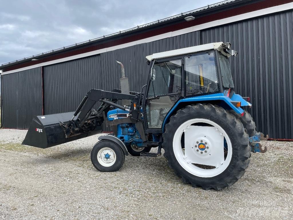 Ford 4830 Traktory