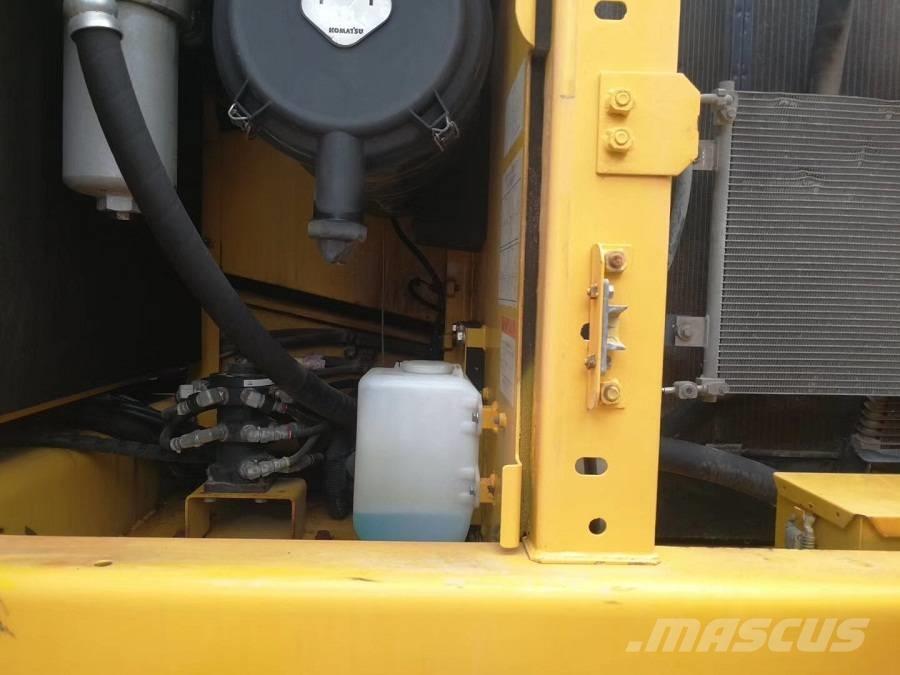 Komatsu pc200-8 Pásové rýpadlá