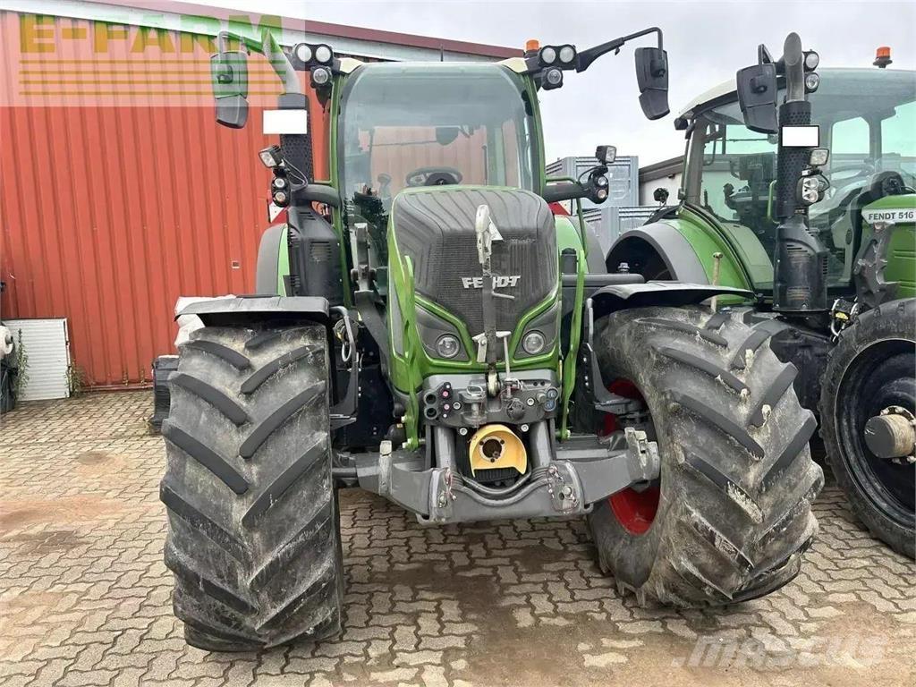 Fendt 724 vario Traktory