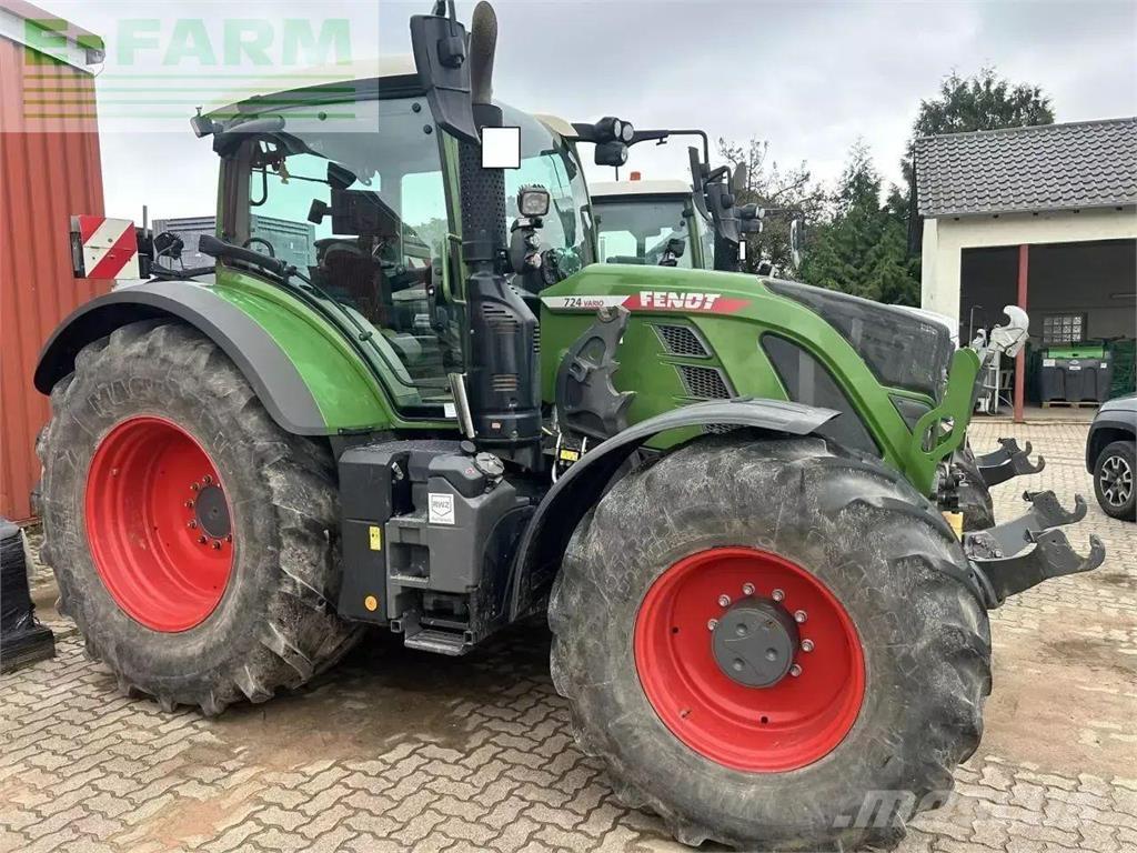 Fendt 724 vario Traktory