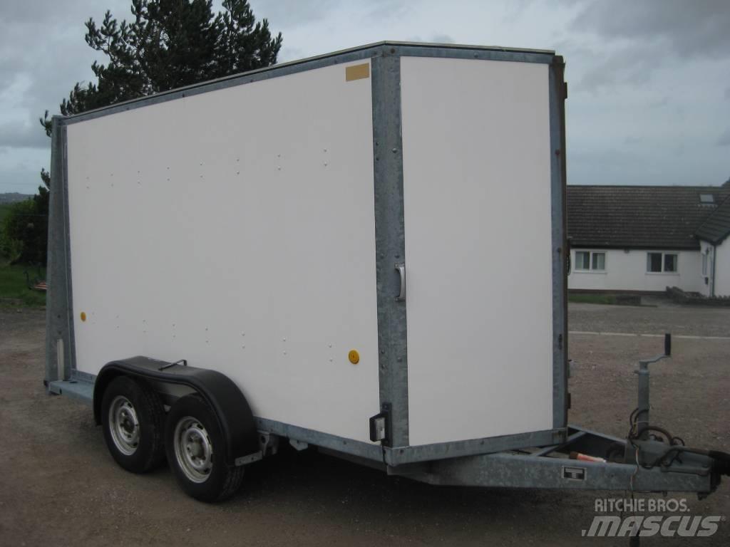 Ifor Williams BV105 Skriňové prívesy