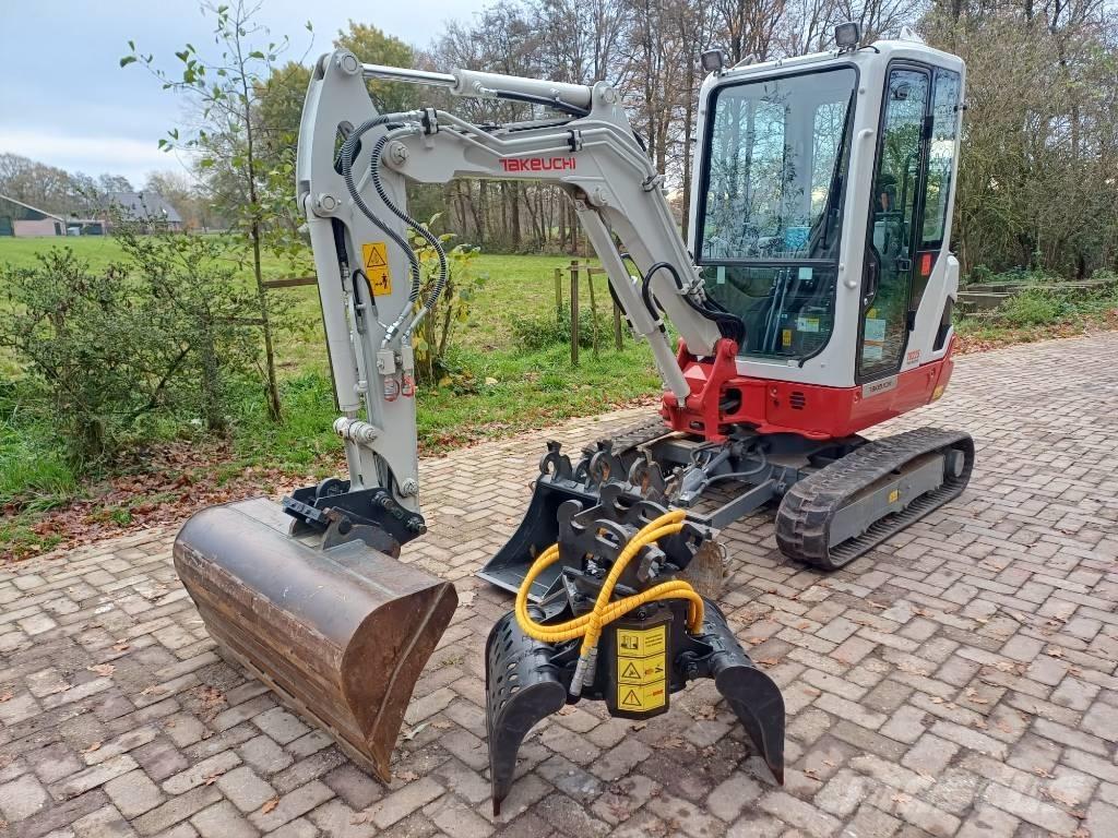 Takeuchi TB 225 Mini rýpadlá < 7t