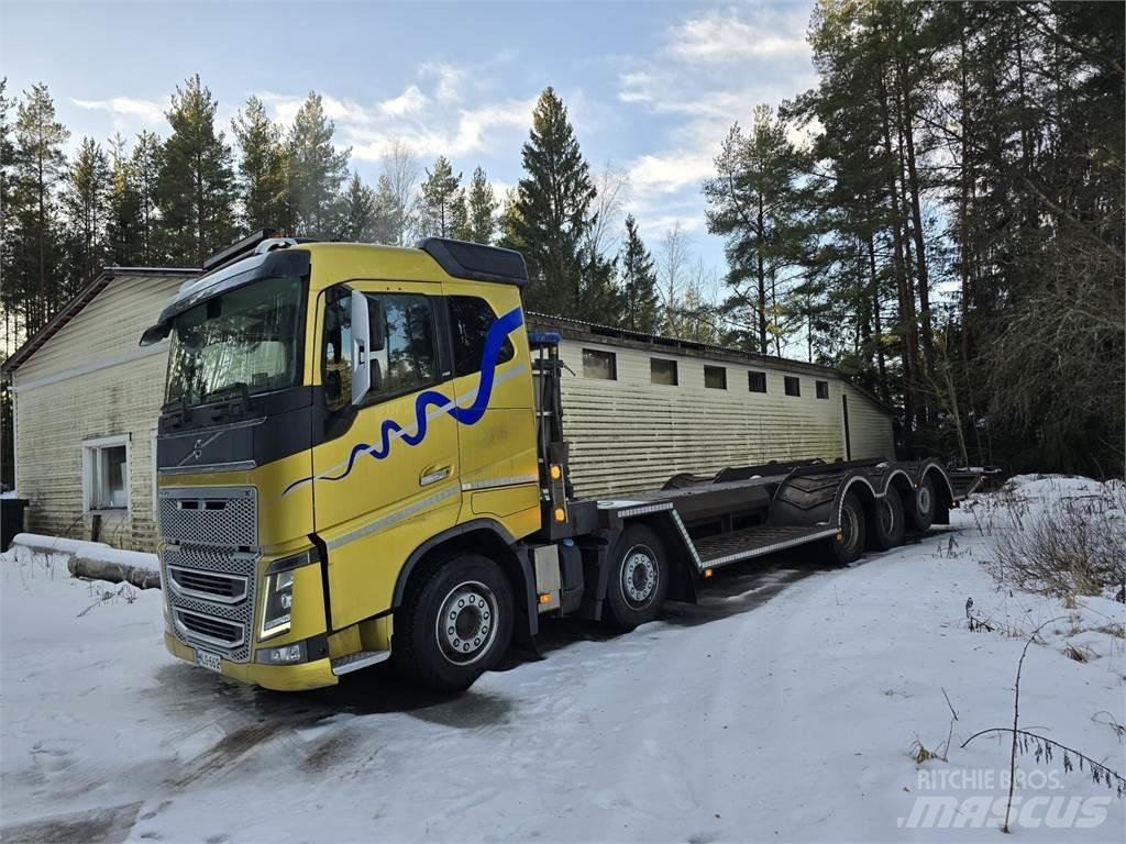 Volvo FH 16 750 Nákladné automobily na prepravu lesných strojov