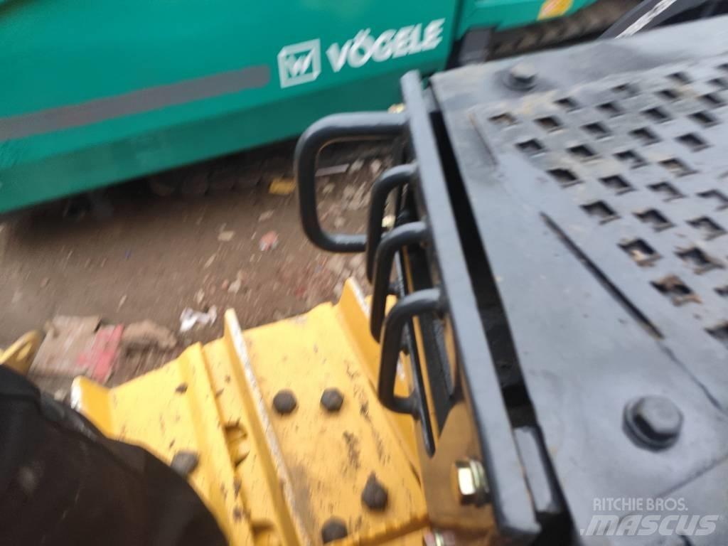 Shantui SD32 Pásové dozéry