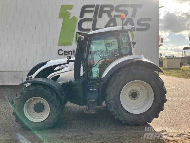 Valtra T 174e Traktory