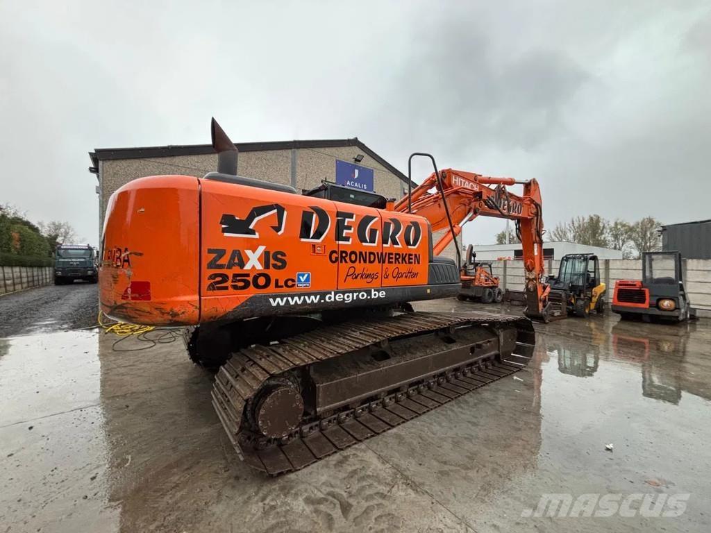 Hitachi ZX250LC-5B Pásové rýpadlá