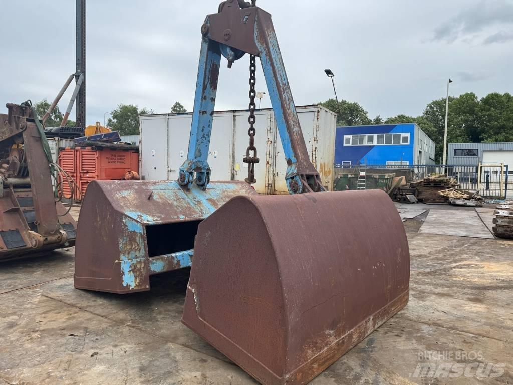 grapple 5000liter Drapáky