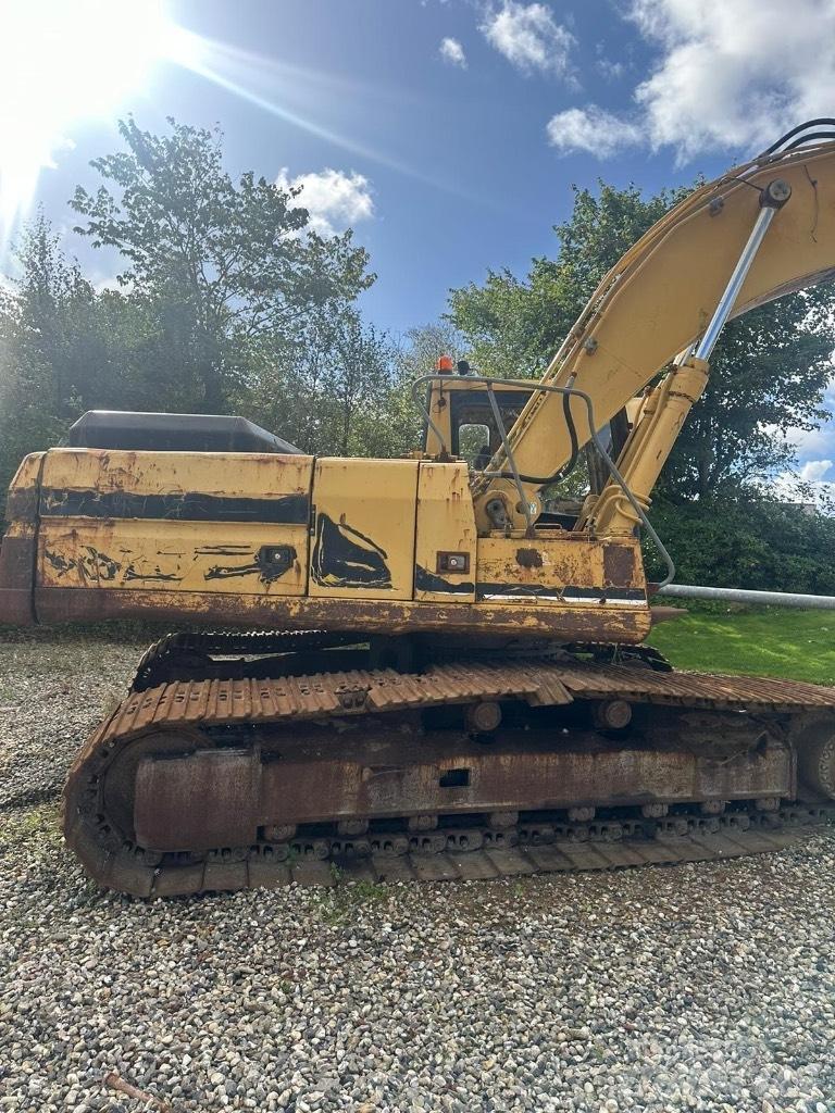 CAT 325 L Pásové rýpadlá