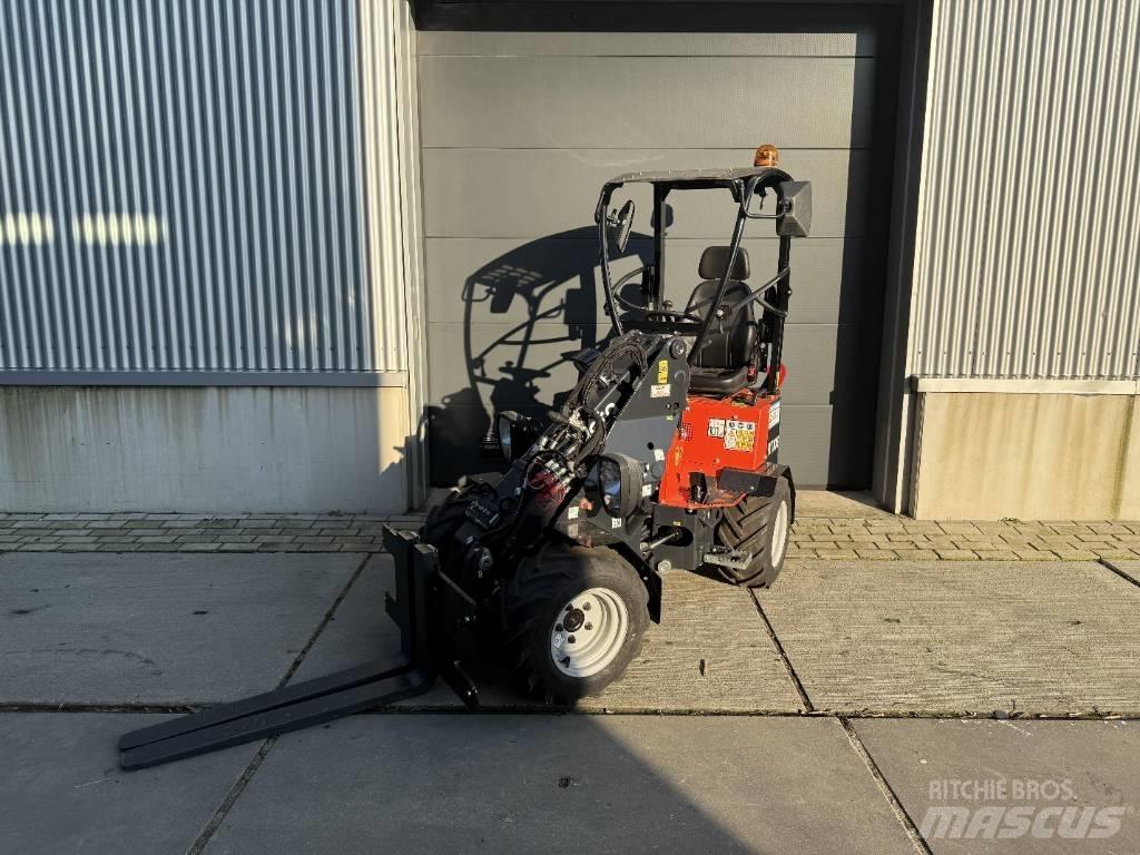 Kubota RT105T-2 Ďalšie stroje a zariadenia pre živočíšnu výrobu