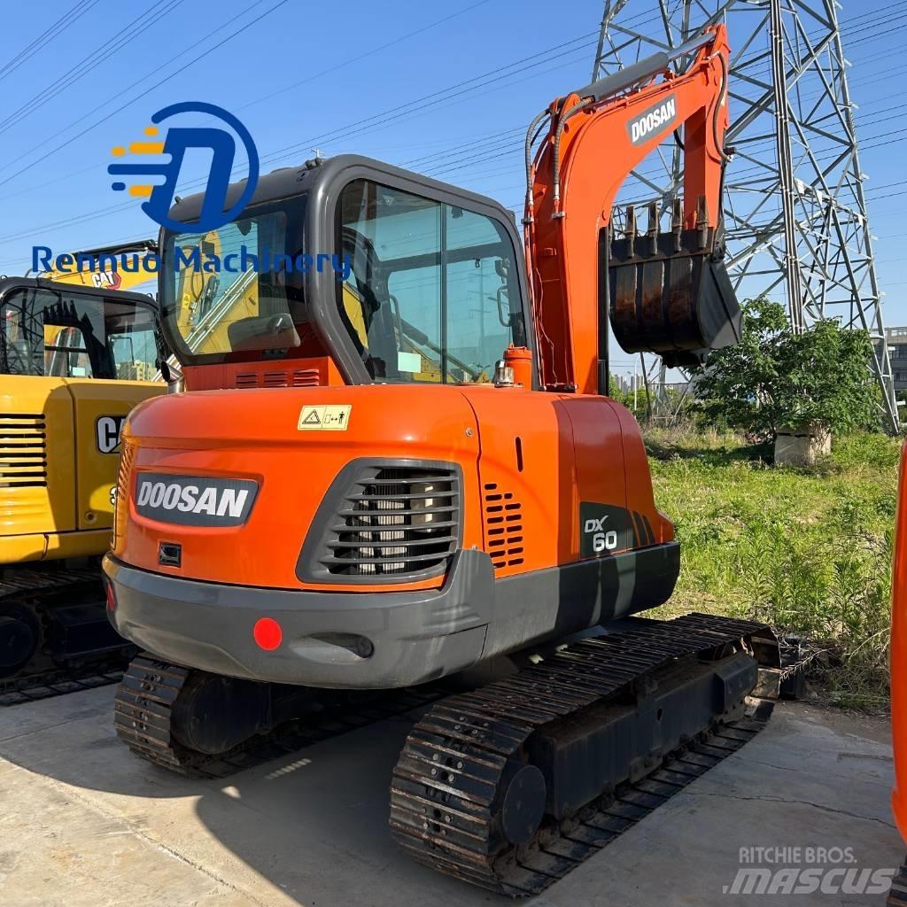 Doosan DX 60 Pásové rýpadlá