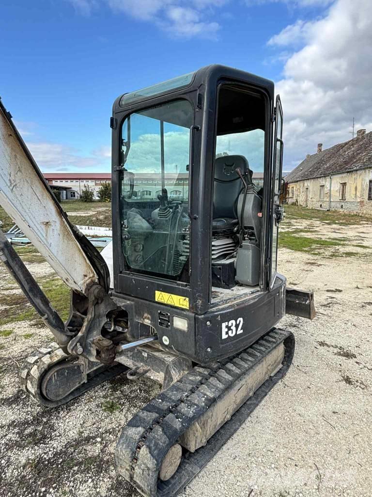 Bobcat E 32 Mini rýpadlá < 7t