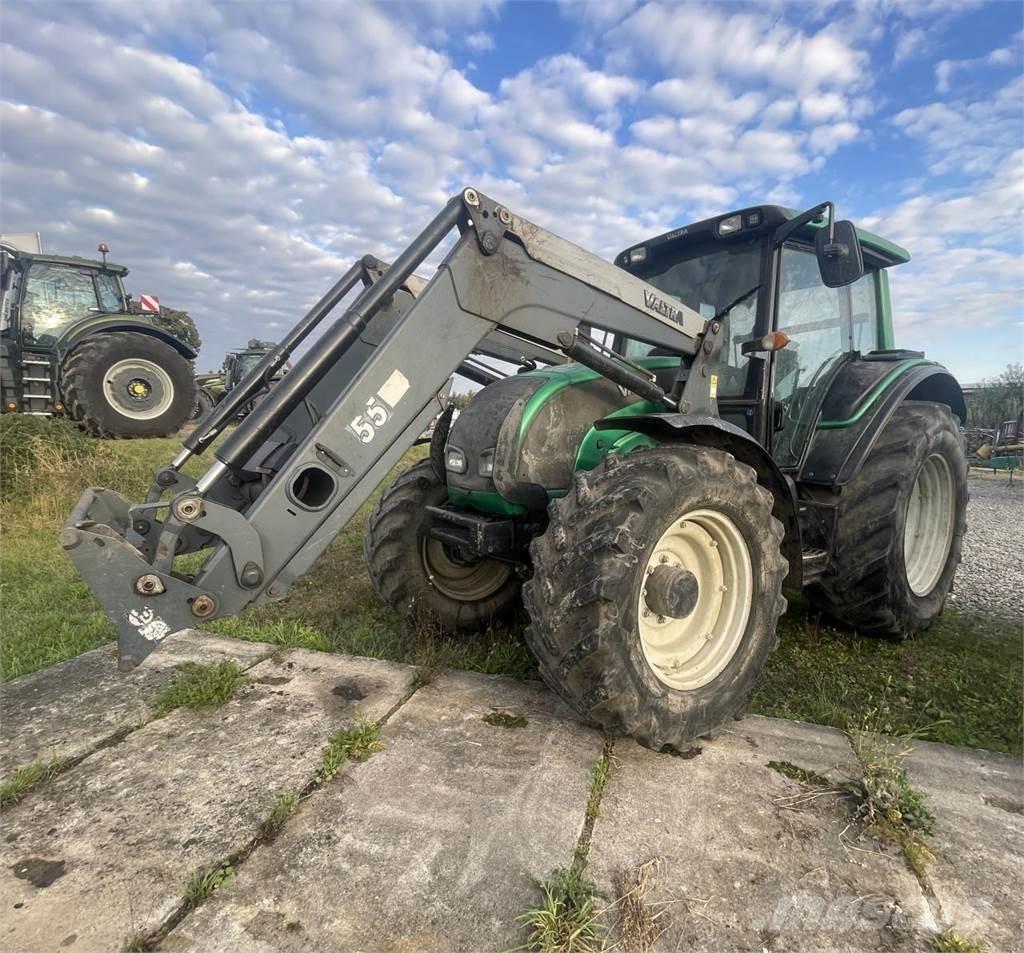 Valtra N 141 H Traktory