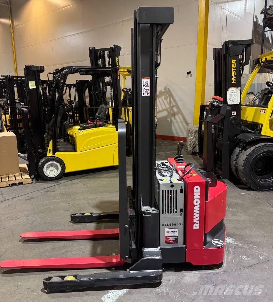 Raymond RSS40 Samohybné vozíky