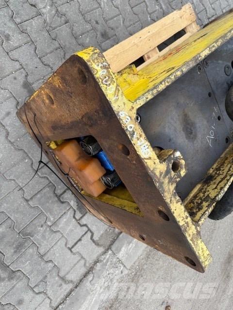 Soosan 121 Breaker Búracie kladivá / Zbíjačky