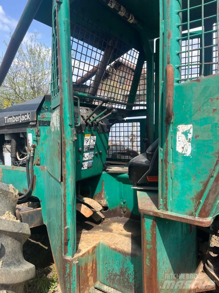 Timberjack 240A Skiddery