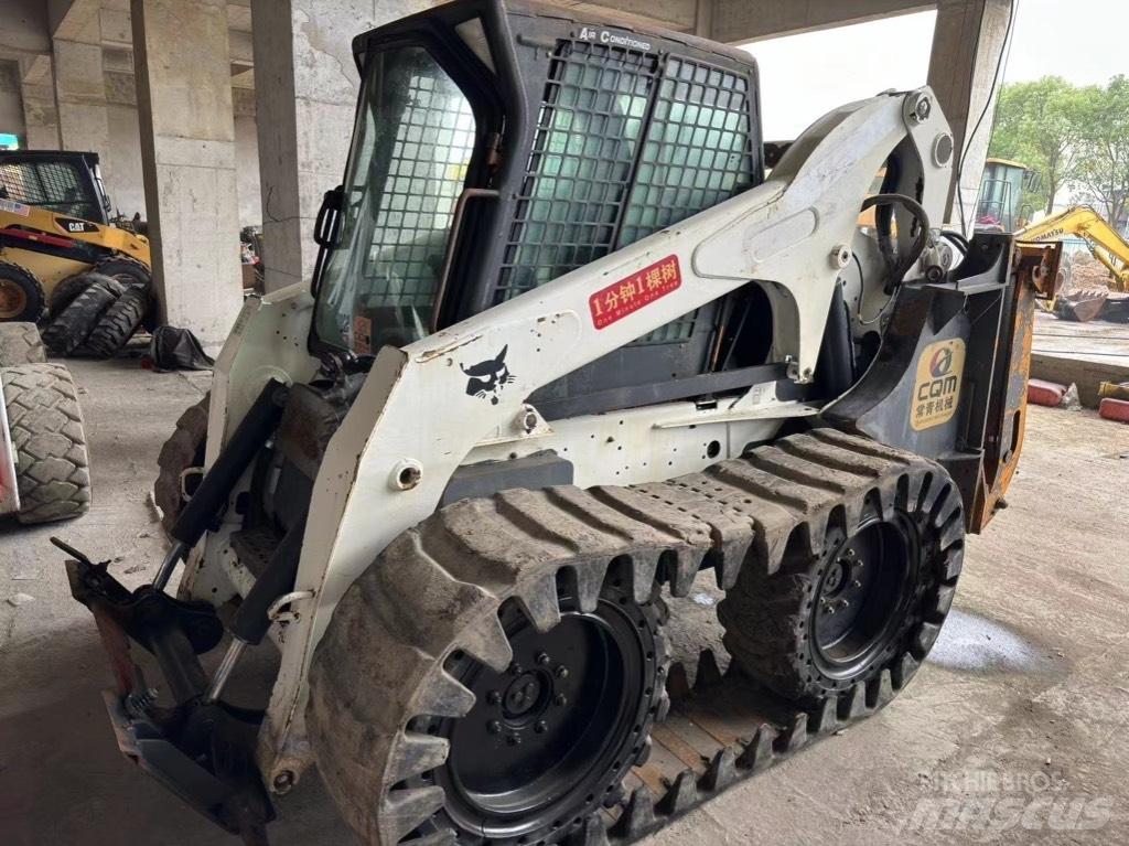 Bobcat S 330 Šmykom riadené nakladače