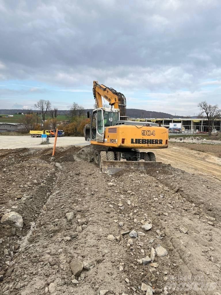 Liebherr A-904 900 Kolesové rýpadlá