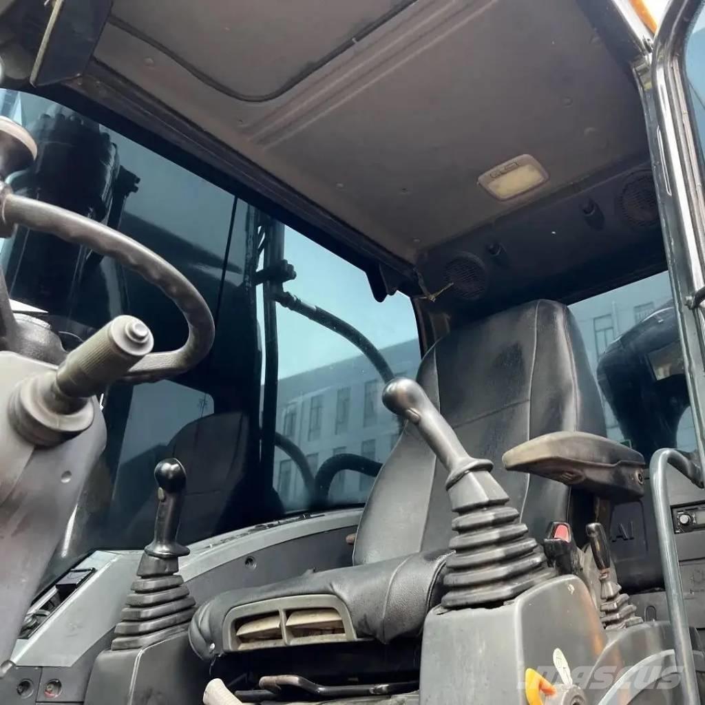 Hyundai R210W-9T Kolesové rýpadlá