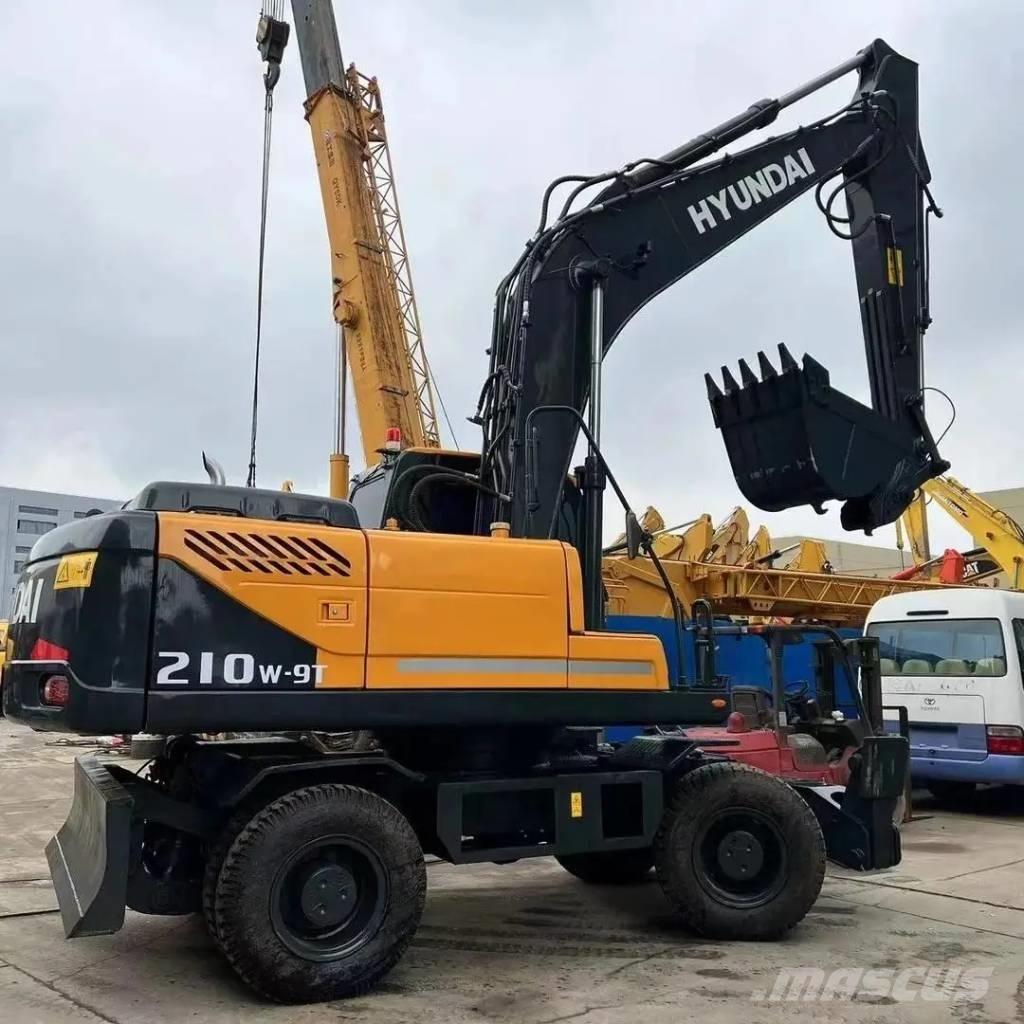 Hyundai R210W-9T Kolesové rýpadlá