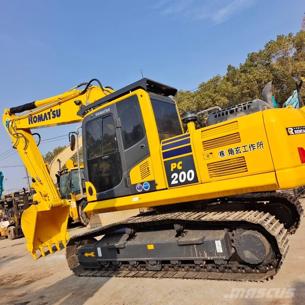 Komatsu PC 200 Pásové rýpadlá