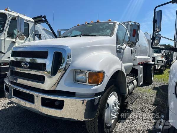 Ford F 750 Smetiarske vozidlá