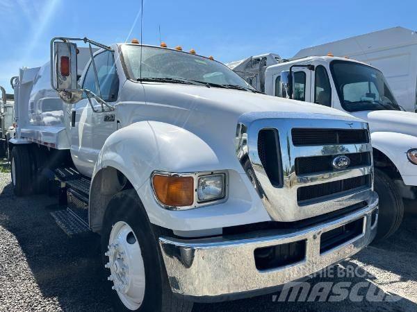 Ford F 750 Smetiarske vozidlá