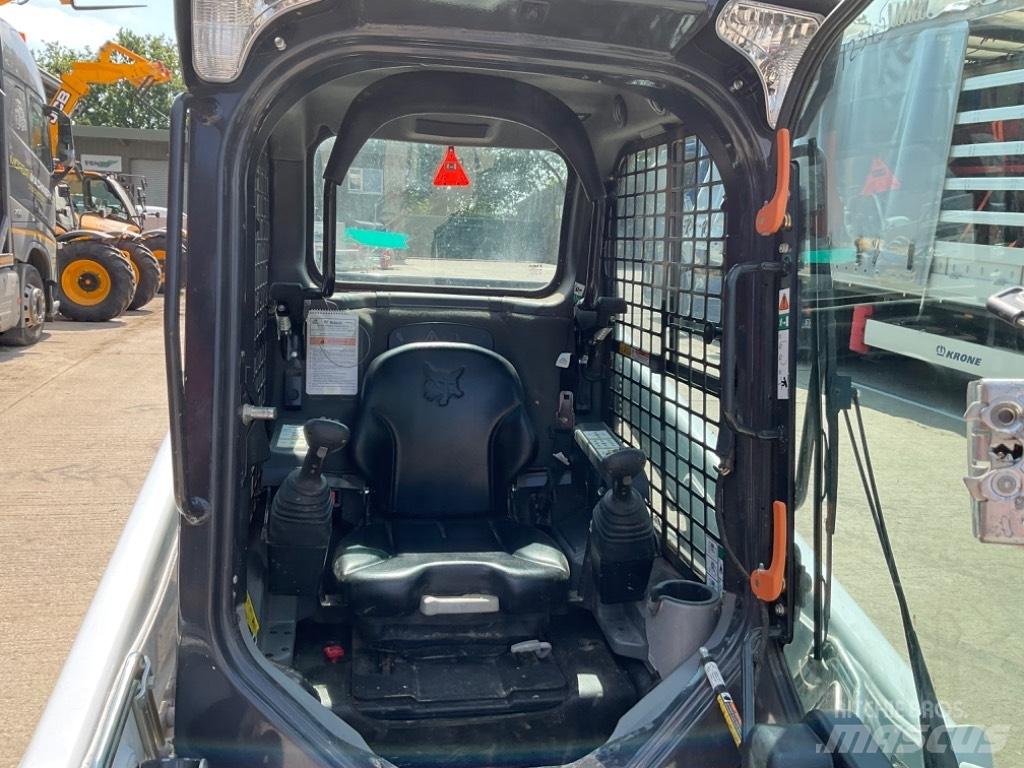Bobcat T 450 Šmykom riadené nakladače