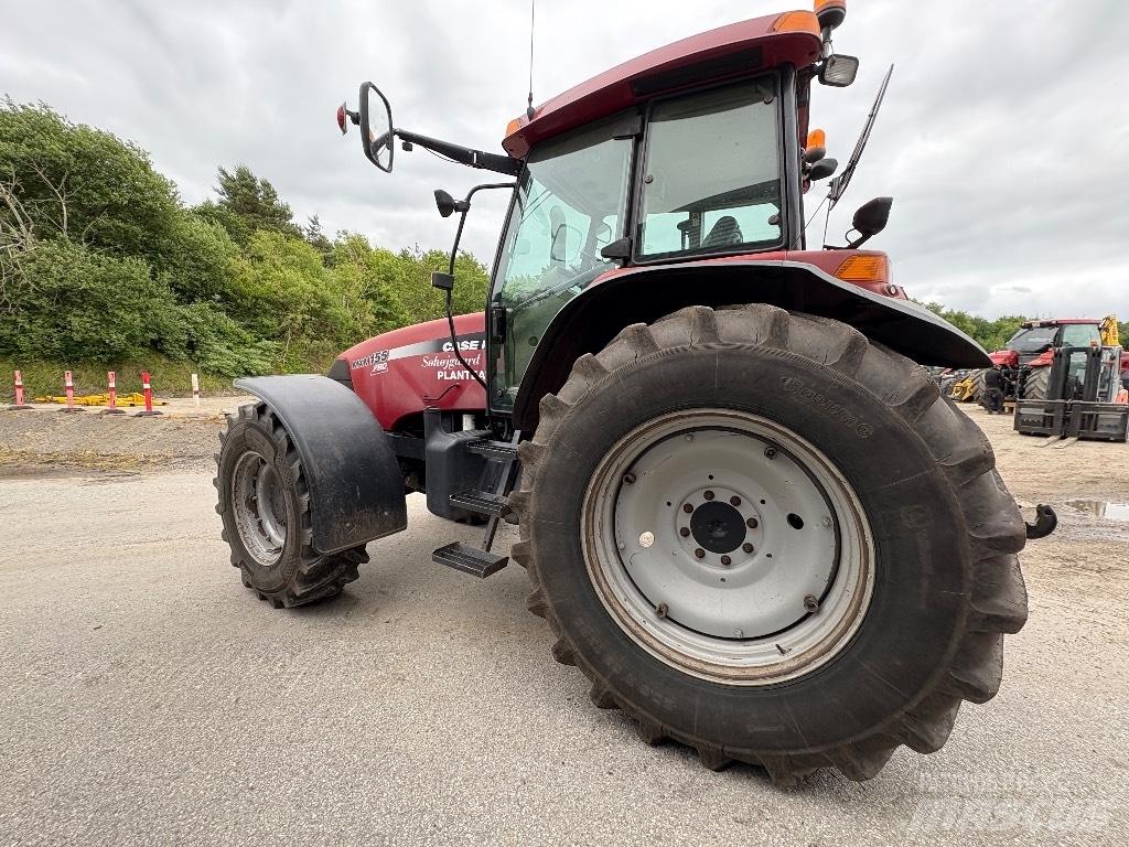 Case IH MXM 155 Pro Traktory