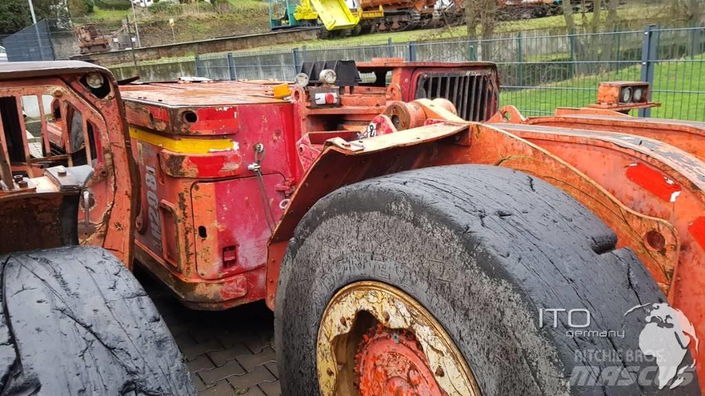 Sandvik LH 208 L Podzemné nakladače
