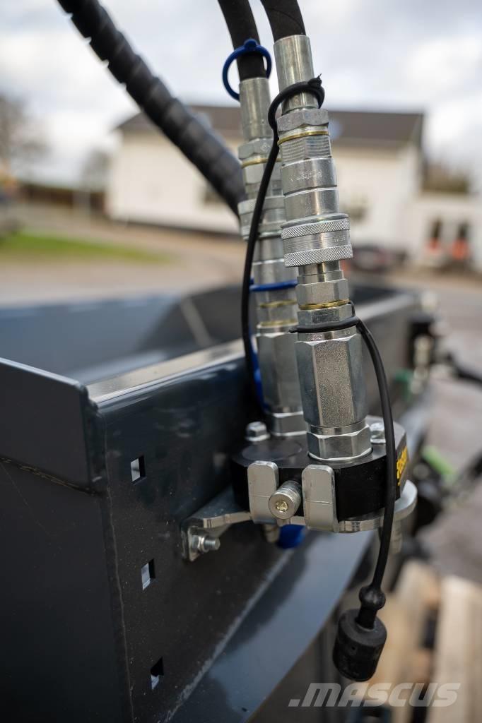 Avant Saltspreder Komunálna technika - ostatné