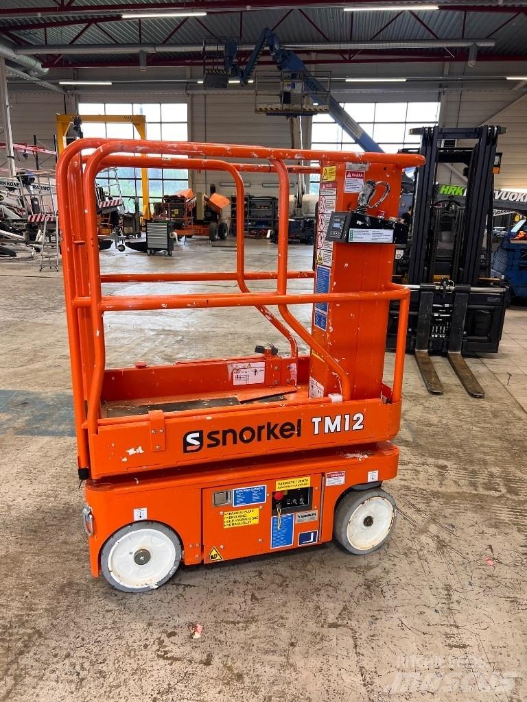 Snorkel TM 12 Vertikálne stĺpové výťahy