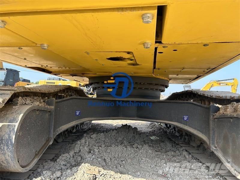 Komatsu PC 300 Pásové rýpadlá