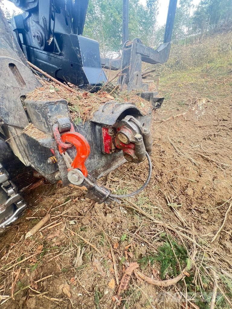 Komatsu 855 Lesné traktory