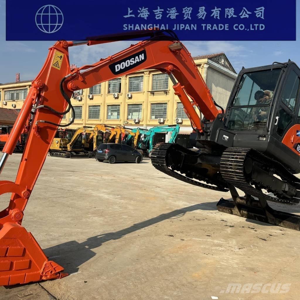 Doosan DX 60 Pásové rýpadlá