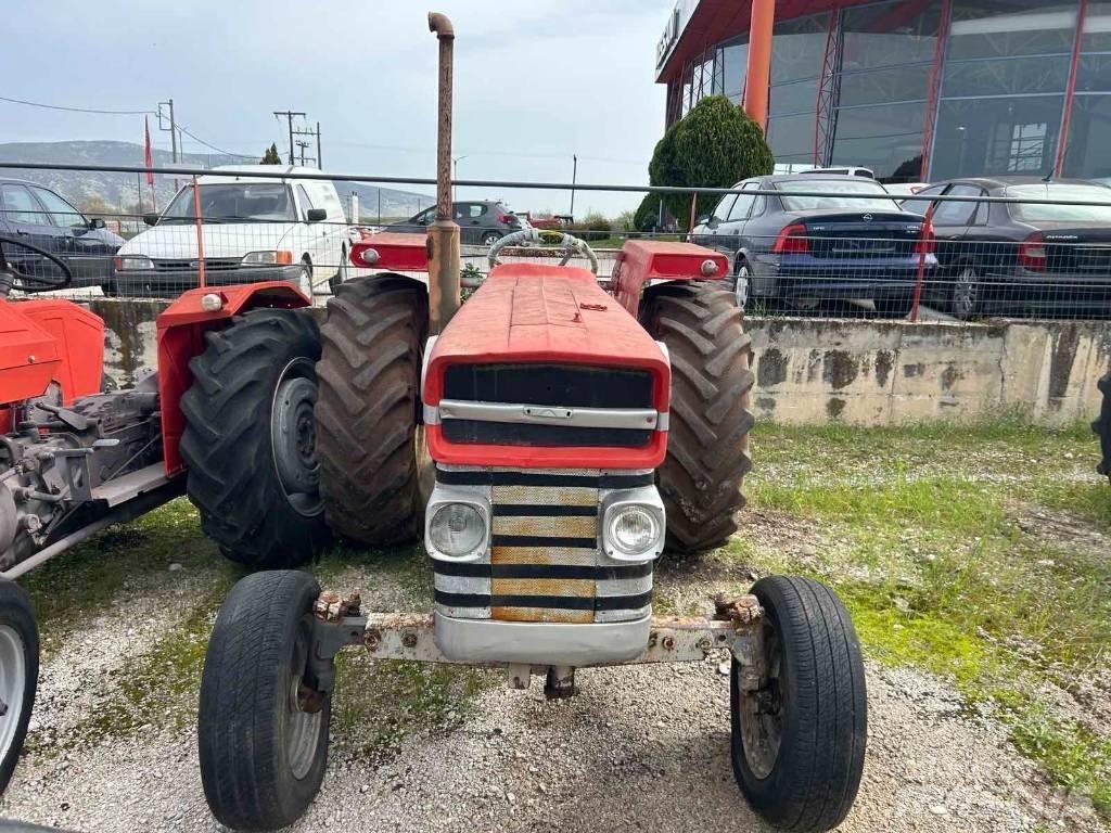 Massey Ferguson 165 Traktory