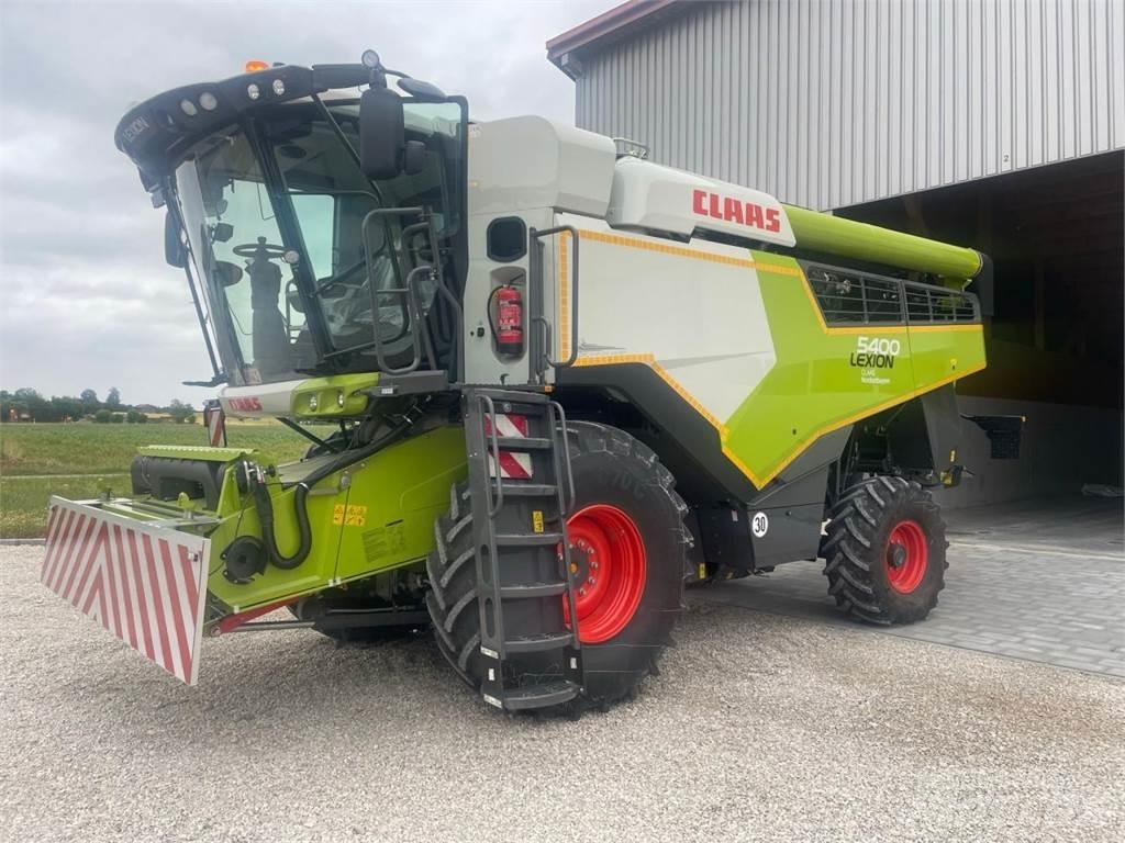 CLAAS Lexion 5400 Kombinované zberacie stroje