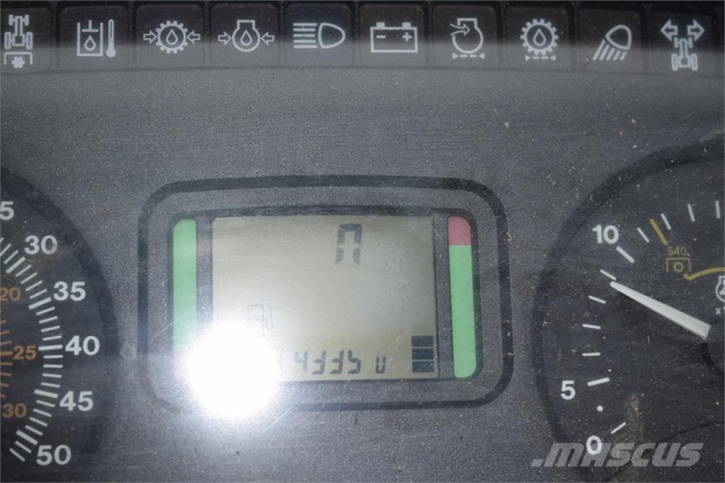 John Deere 6230 Traktory