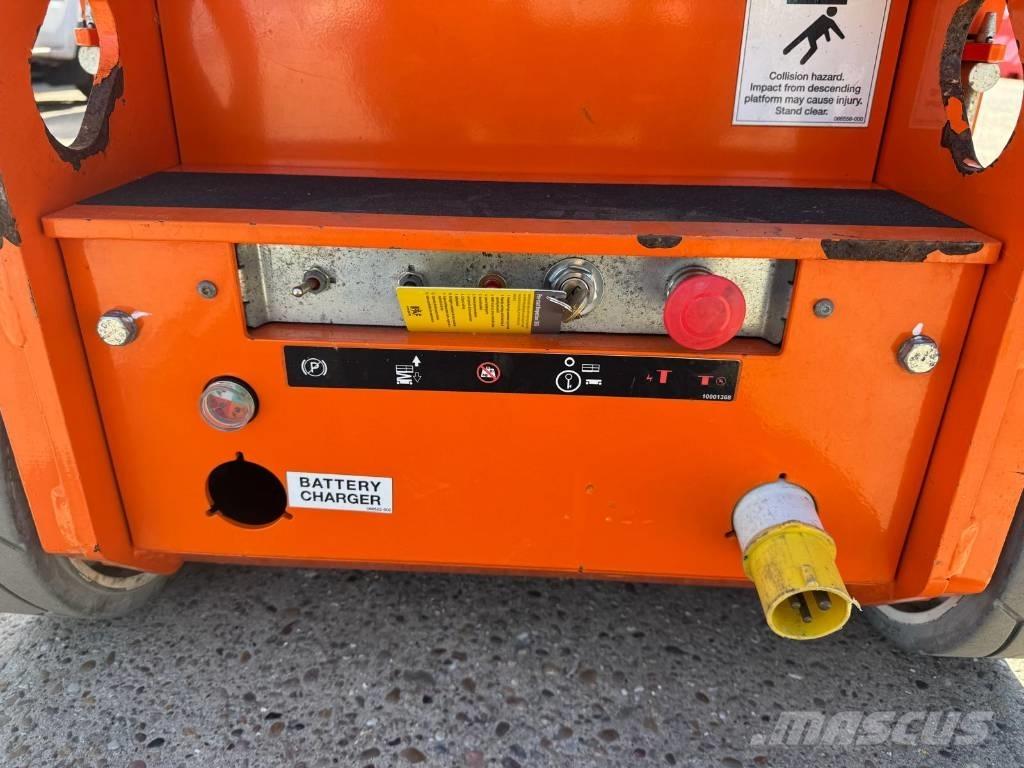 Snorkel TM 16E Vertikálne stĺpové výťahy