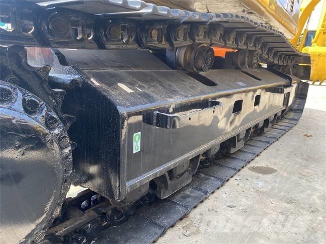 CAT 330 D2L Pásové rýpadlá