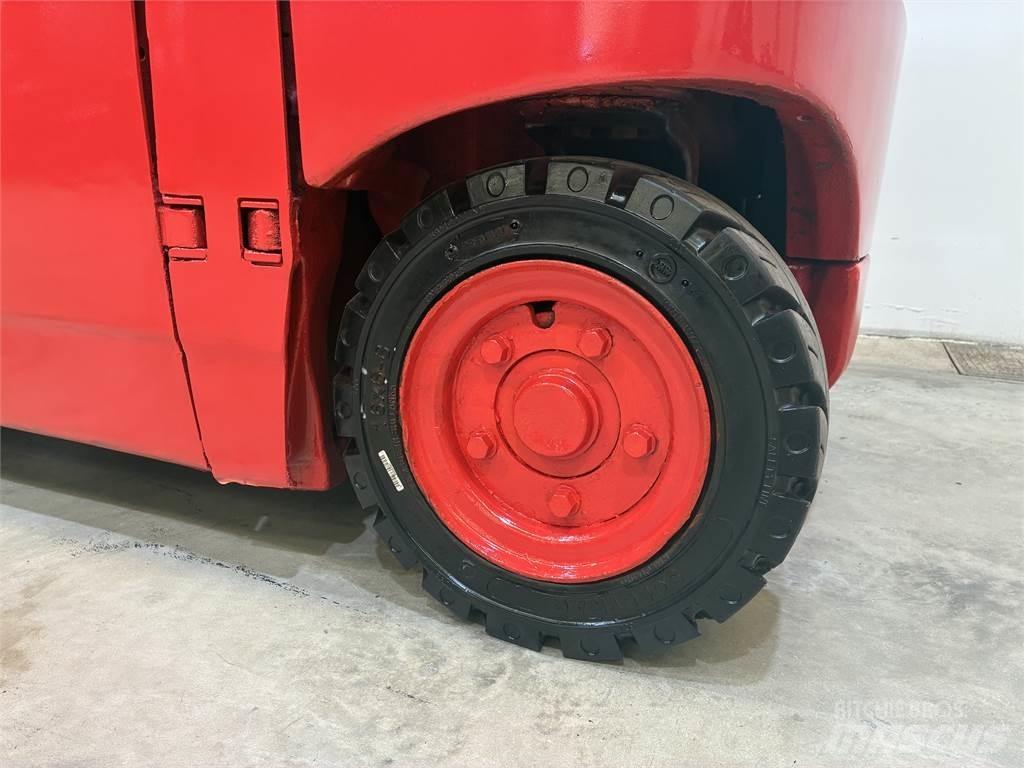 Linde E20PH 02 Akumulátorové vozíky