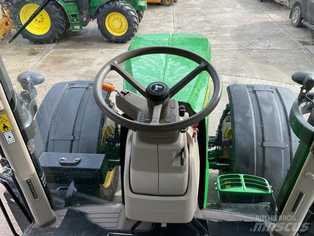 John Deere 7310 R Traktory